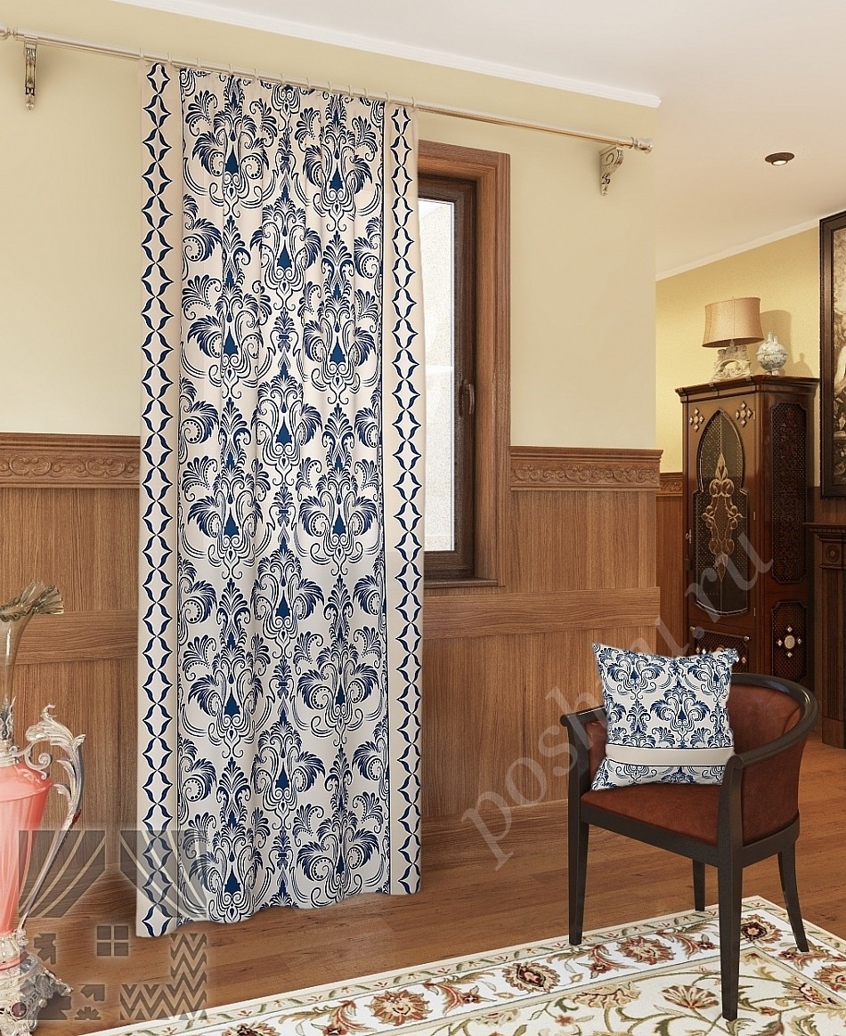 Красивые портьеры с оригинальным узором синего цвета в восточном стиле для гостиной или спальни