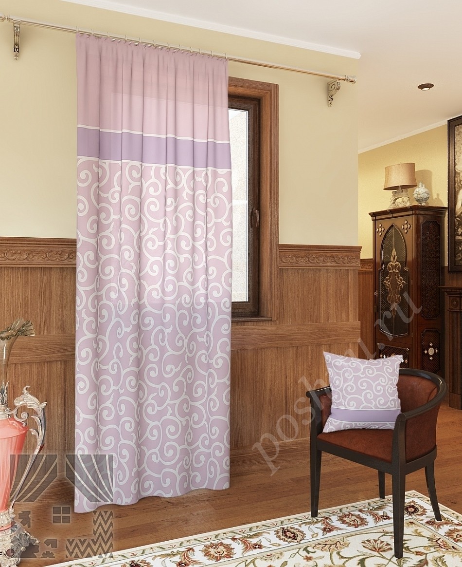 Нежные портьеры в розовых тонах с элегантным белым орнаментом для гостиной или спальни