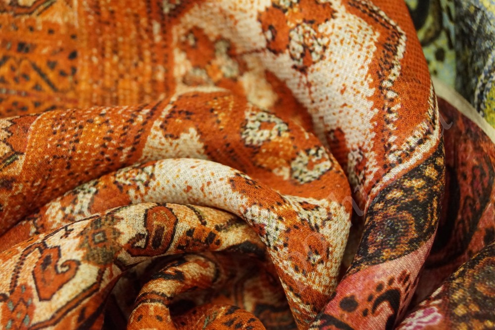 Ткань шелк оранжевого оттенка с орнаментом