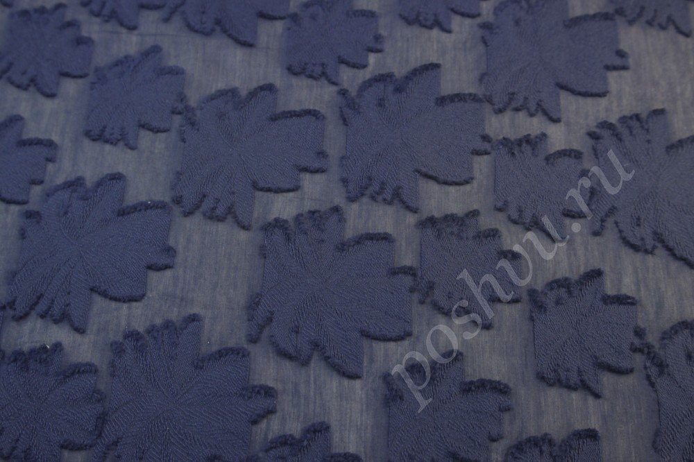 Ткань деворе Marella синего цвета в рельефный узор