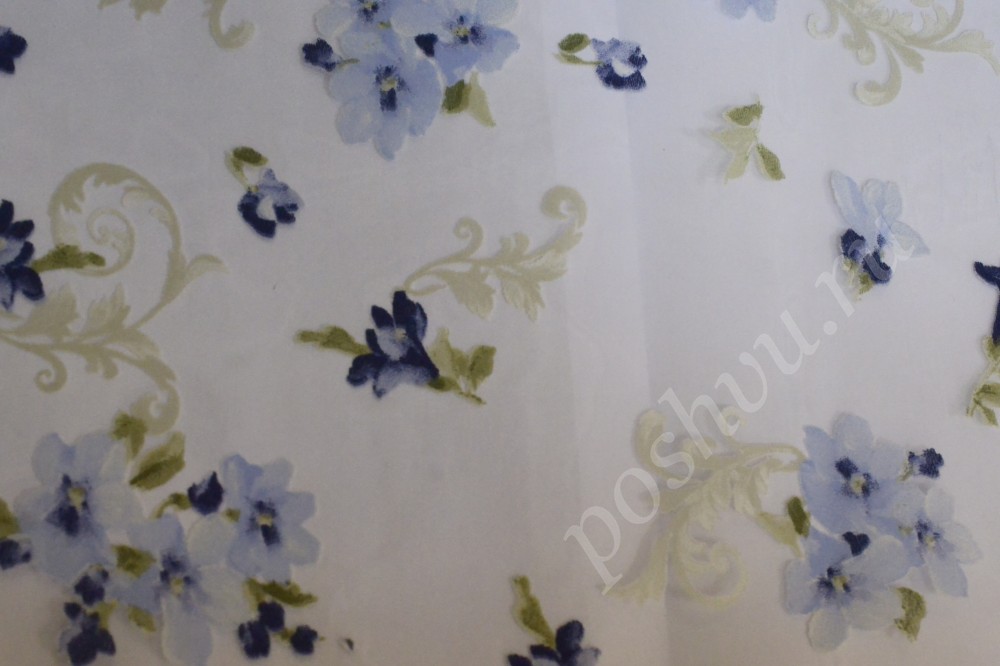 Ткань для штор органза белого цвета с голубыми цветами