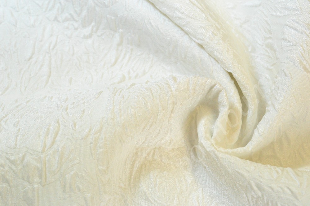 Жаккардовая ткань белого цвета