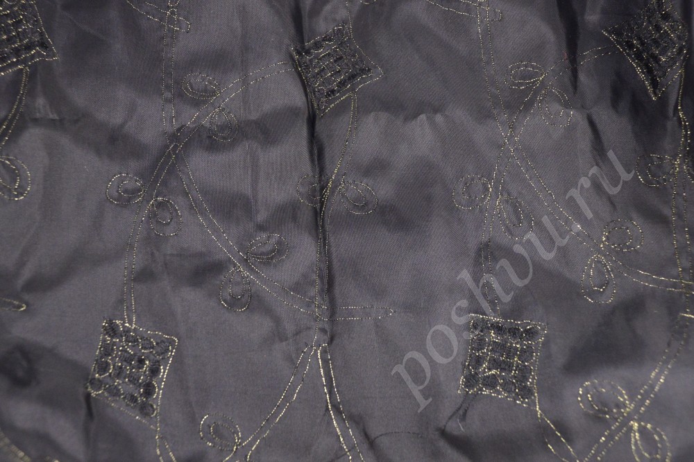 Ткань тафта черного оттенка с вишивкой
