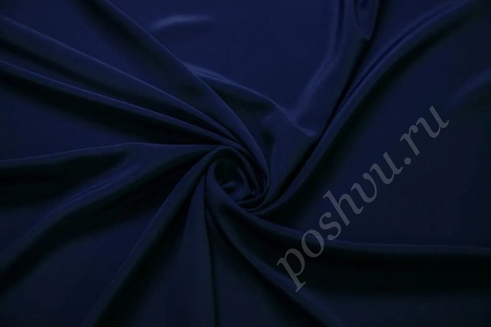 Креповая блузочная ткань насыщенного синего цвета