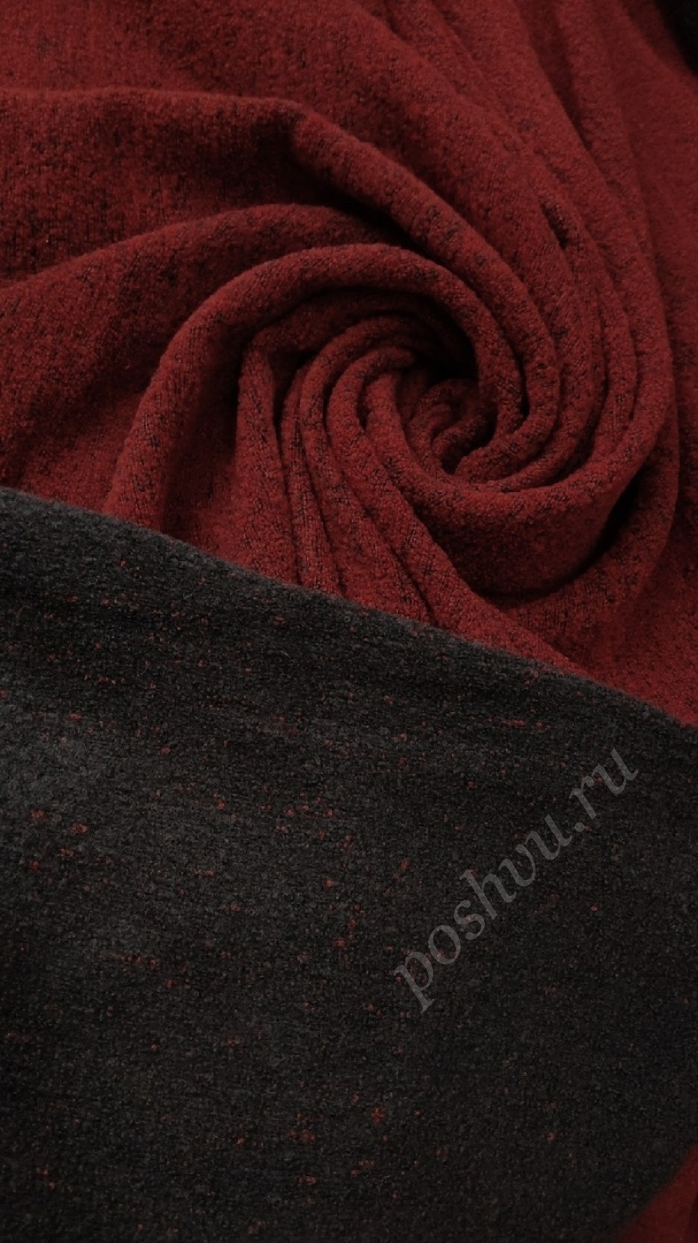 Пальтовая двухсторонняя ткань с мохером черно-красная
