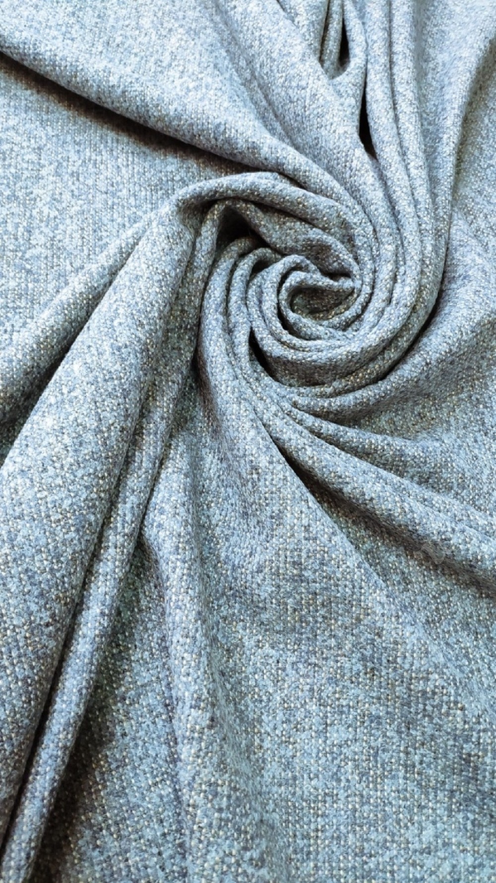 Пальтовая итальянская ткань с мохером голубого оттенка