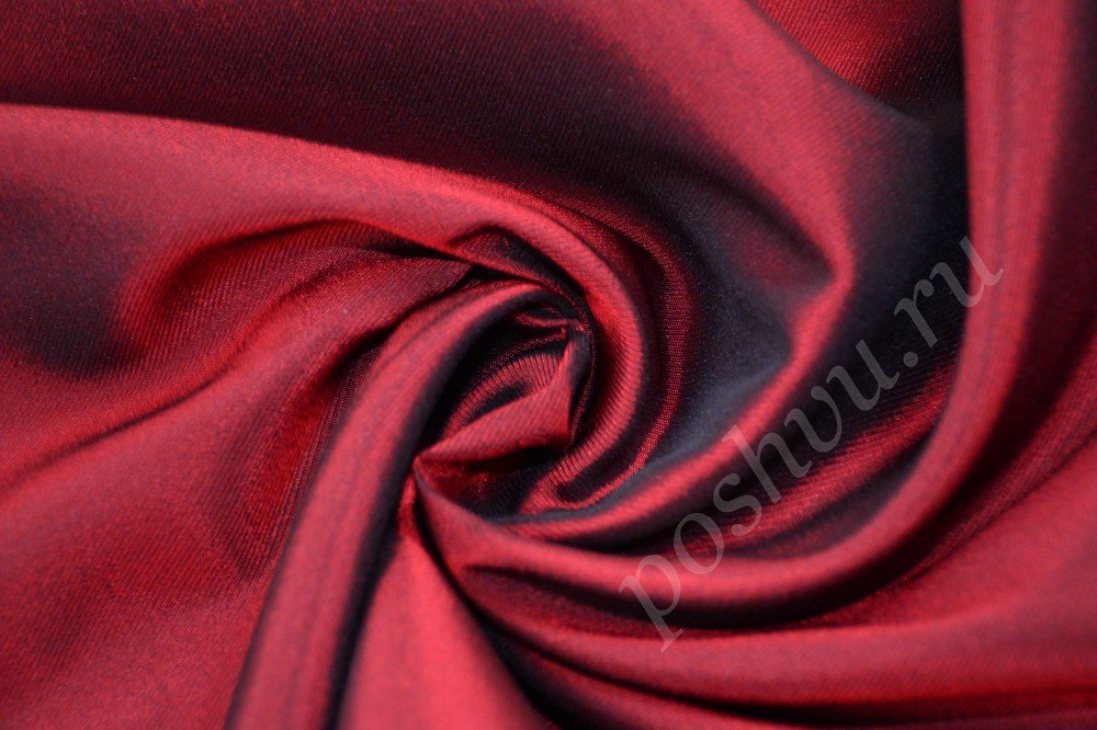 Потрясающая подкладочная ткань пурпурного цвета с характерным отливом