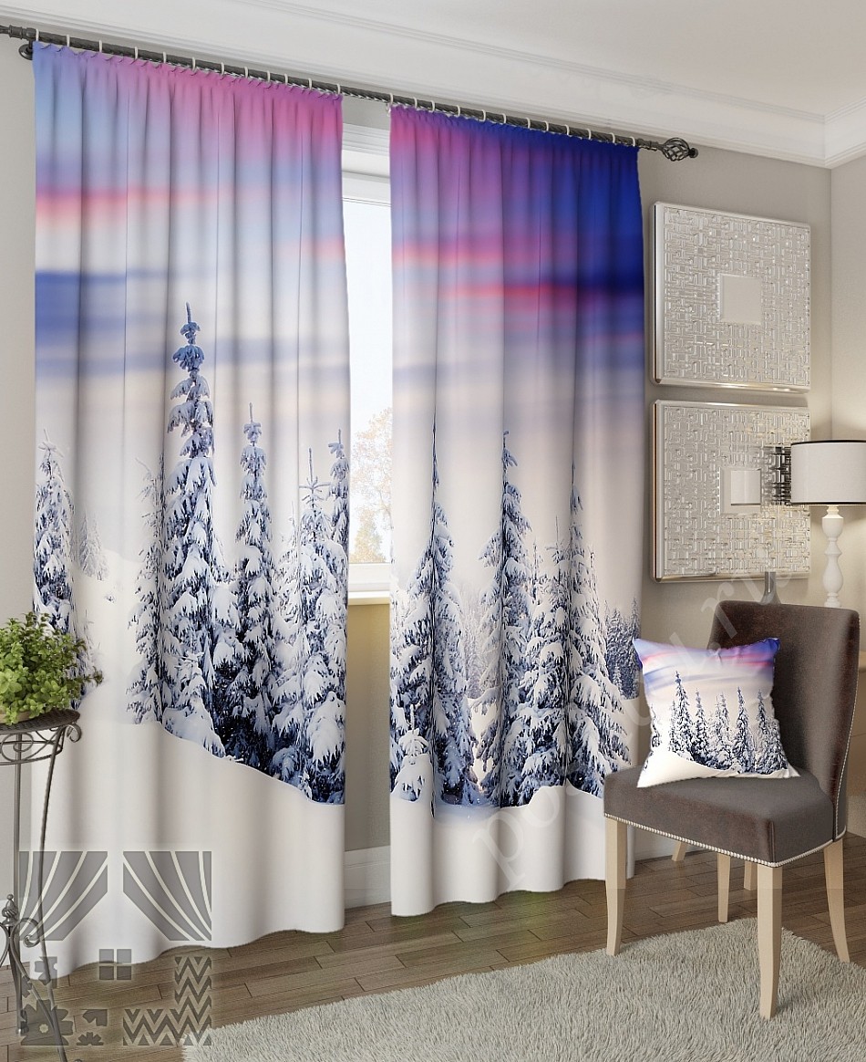 Комплект готовых фото штор в холодных тонах с изображением заснеженных елей для гостиной