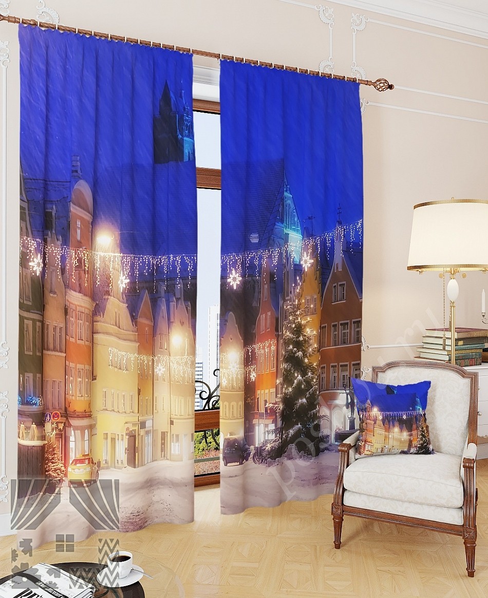 Праздничный комплект готовых фото штор с изображением новогодней ели на городской площади для гостиной