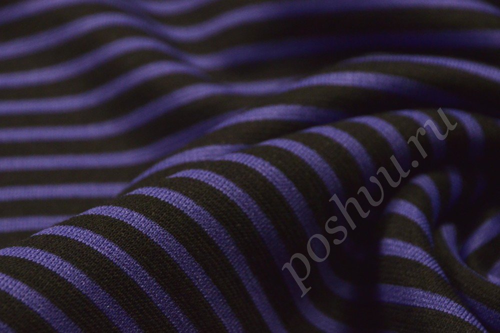 Трикотажная ткань в чёрно-фиолетовую полоску