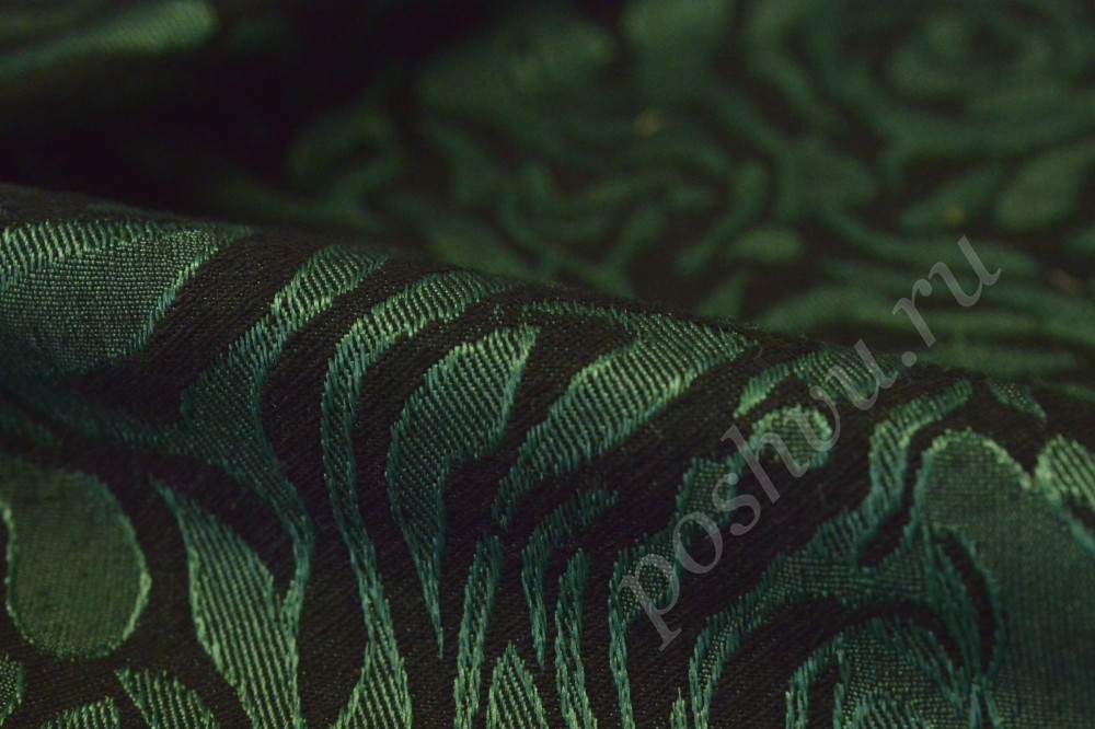 Ткань жаккард черного оттенка с зеленым узором