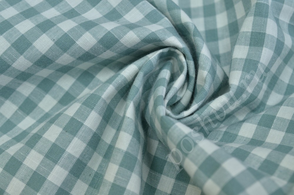 Ткань сорочечная пестротканная  белого оттенка с серо-зеленым клетчатым узором