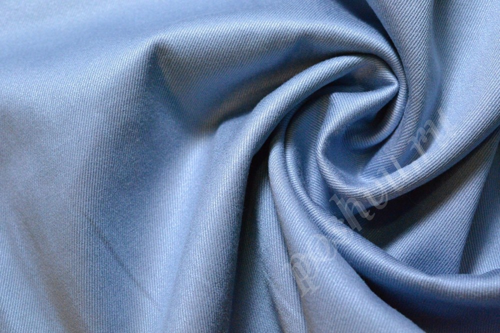Джинсовая ткань роскошного голубого оттенка