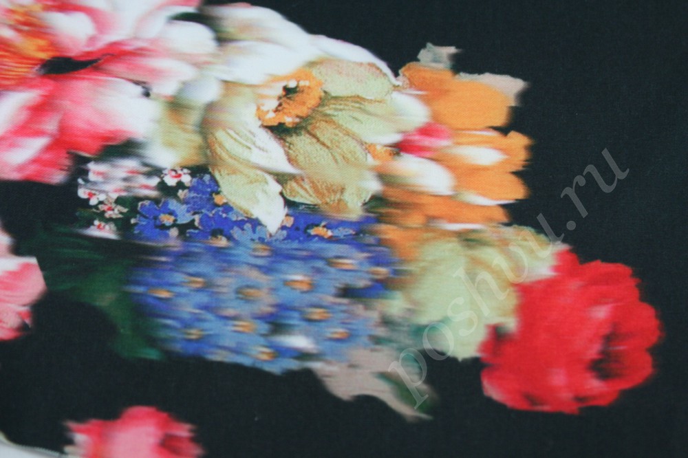 Ткань тёмный бенгалин с разноцветным цветочным узором