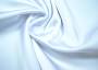 Атласная ткань белого цвета с нежно-голубым отливом