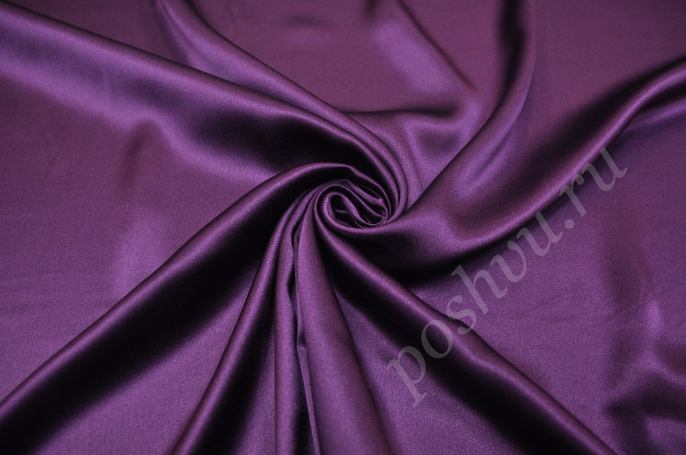 Шелковый однотонный атлас пурпурного цвета