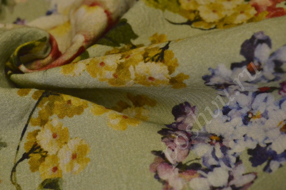 Ткань жаккард молочного оттенка с цветочным рисунком