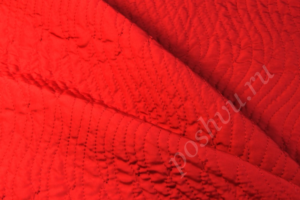 Ткань курточная ярко-красного оттенка Max Mara