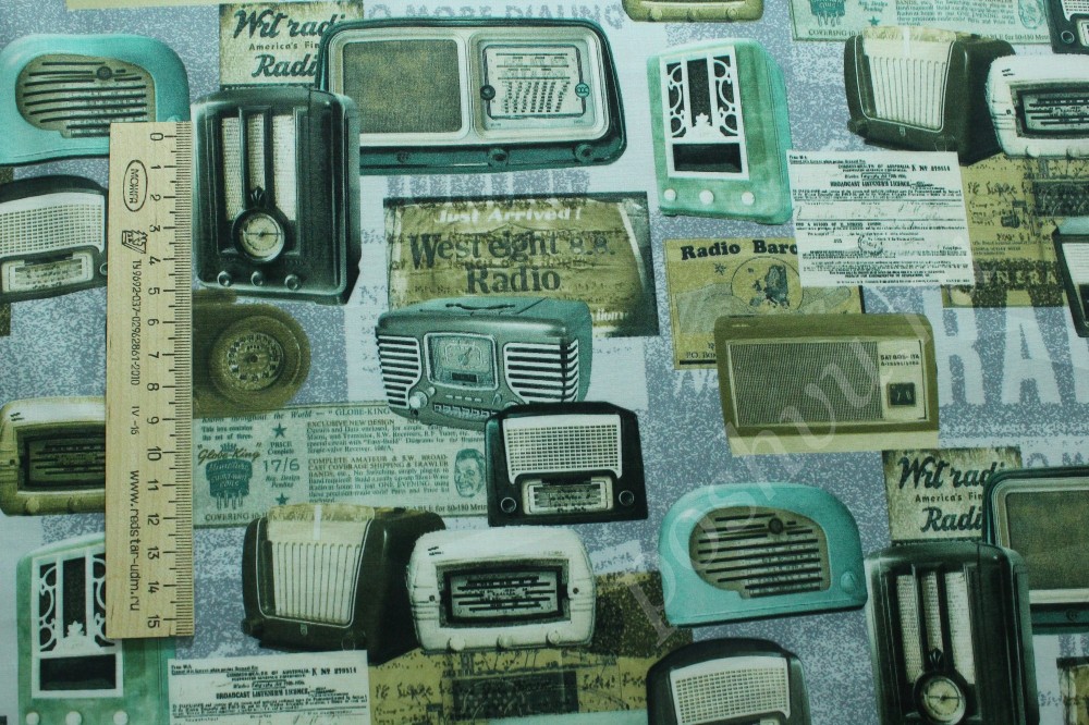 Сорочечная ткань из хлопка серого оттенка с изображением ретро техники