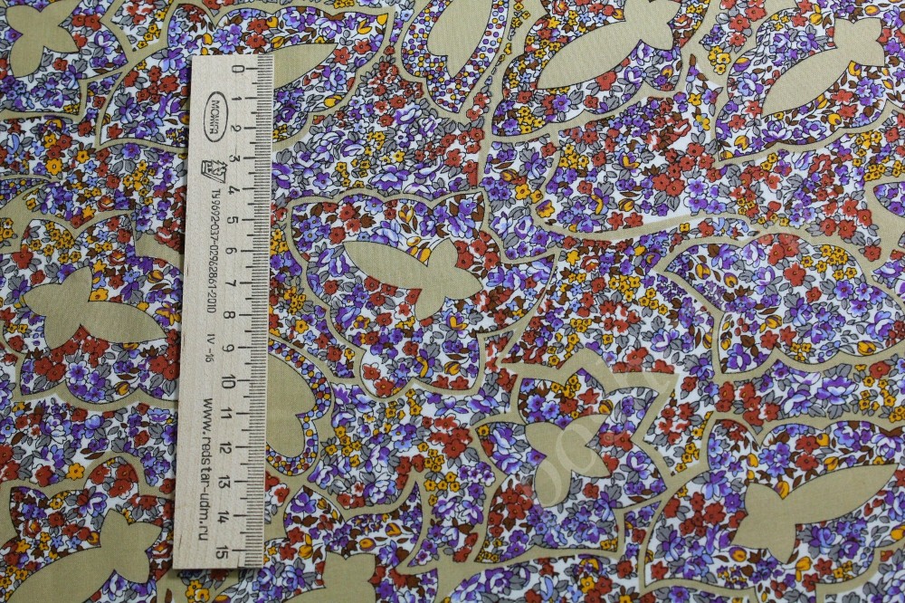 Ткань сорочечная оливкового цвета в мелких цветах