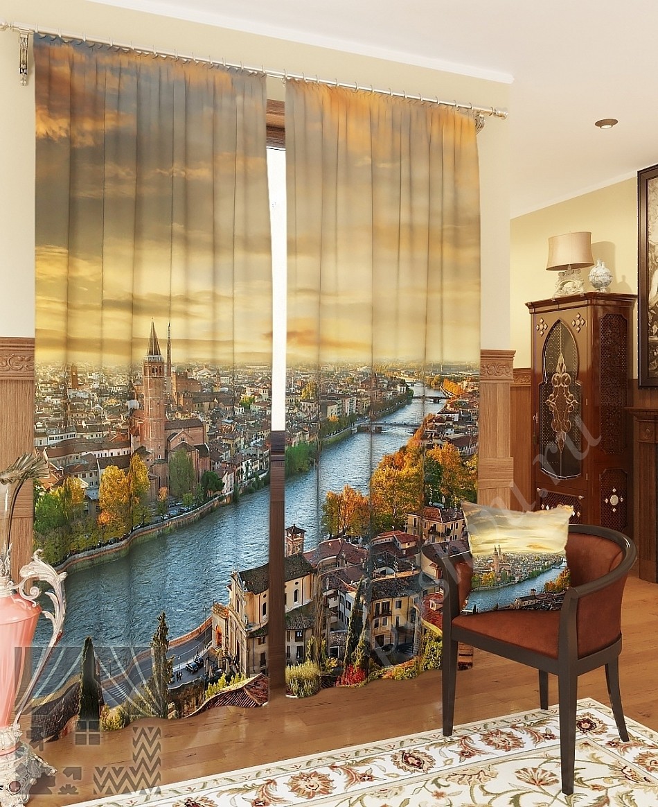 Комплект готовых фото штор с изображением города на двух берегах реки для гостиной