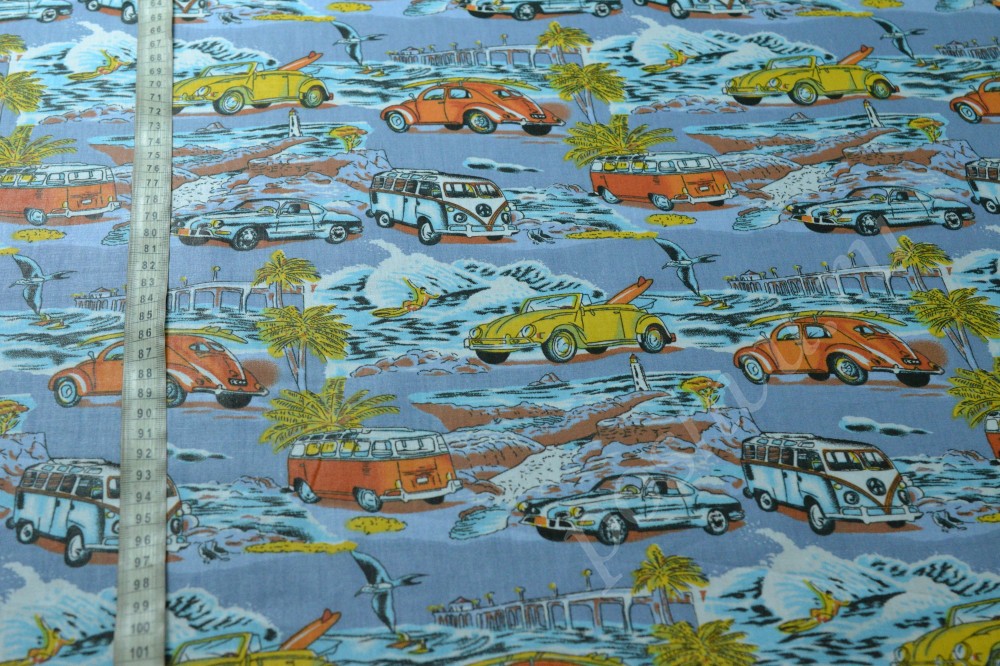 Хлопковая ткань синего оттенка с авто и морским пейзажем