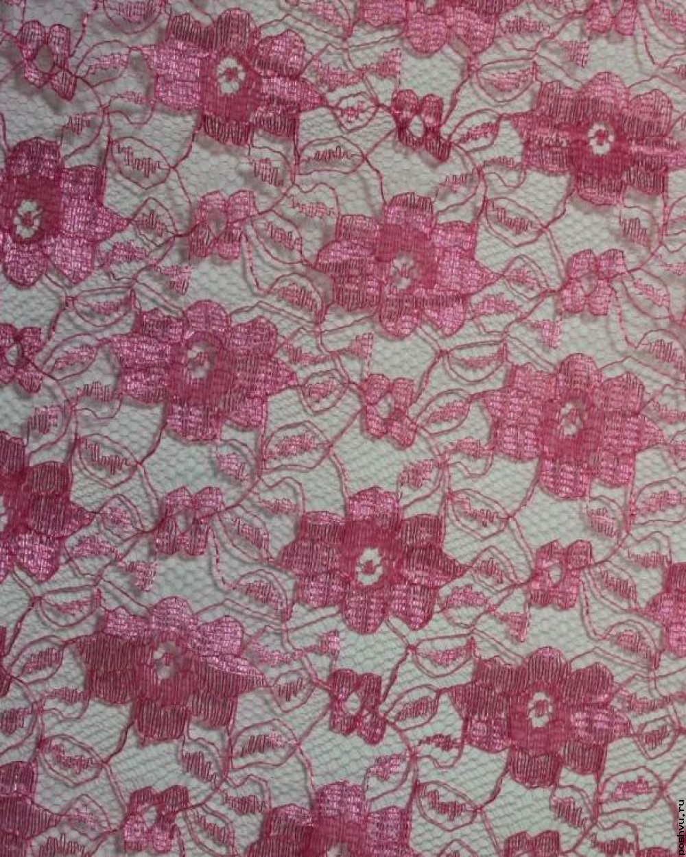 Ткань гипюр красное цветочное плетение
