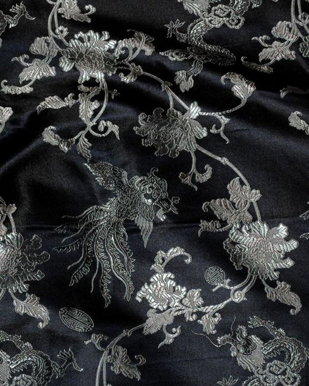 Ткань китайский шелк черный Полет Дракона