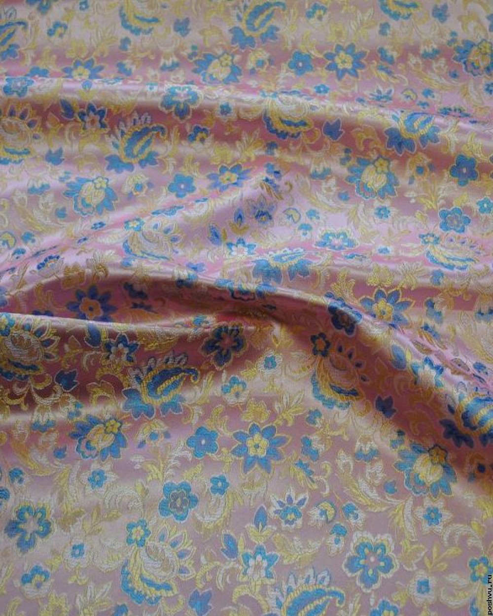 Ткань китайский шелк розовый Цветочная поляна