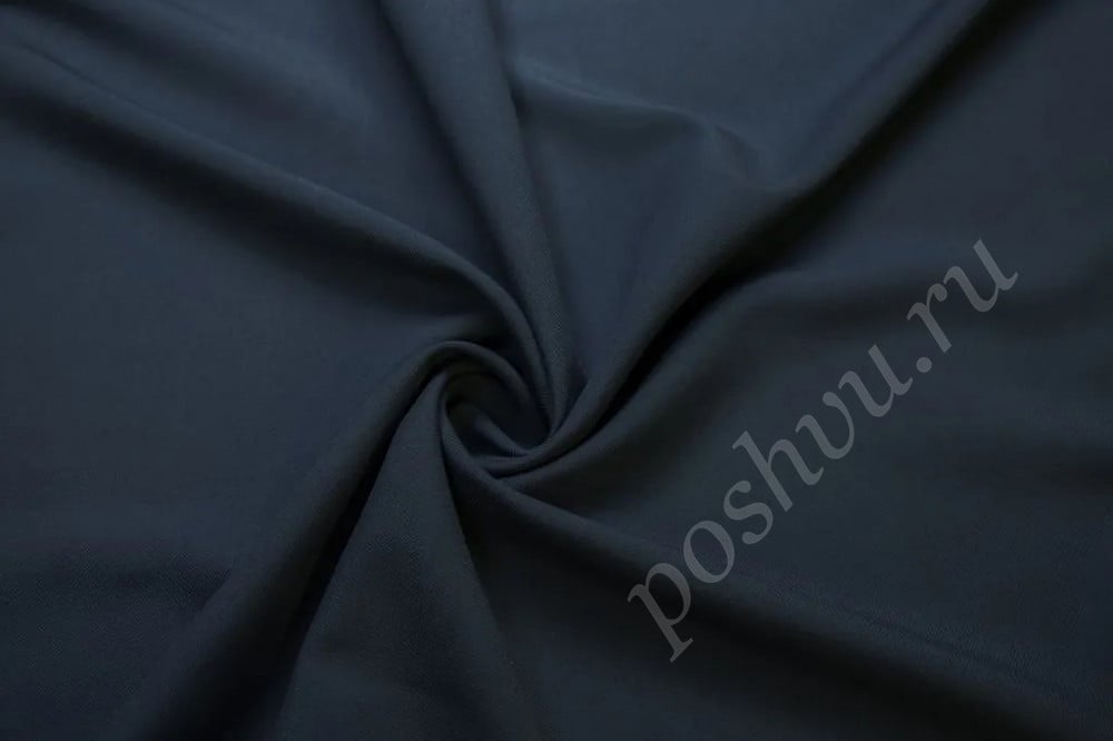 Костюмная ткань синего цвета с текстурой диагональная полоска