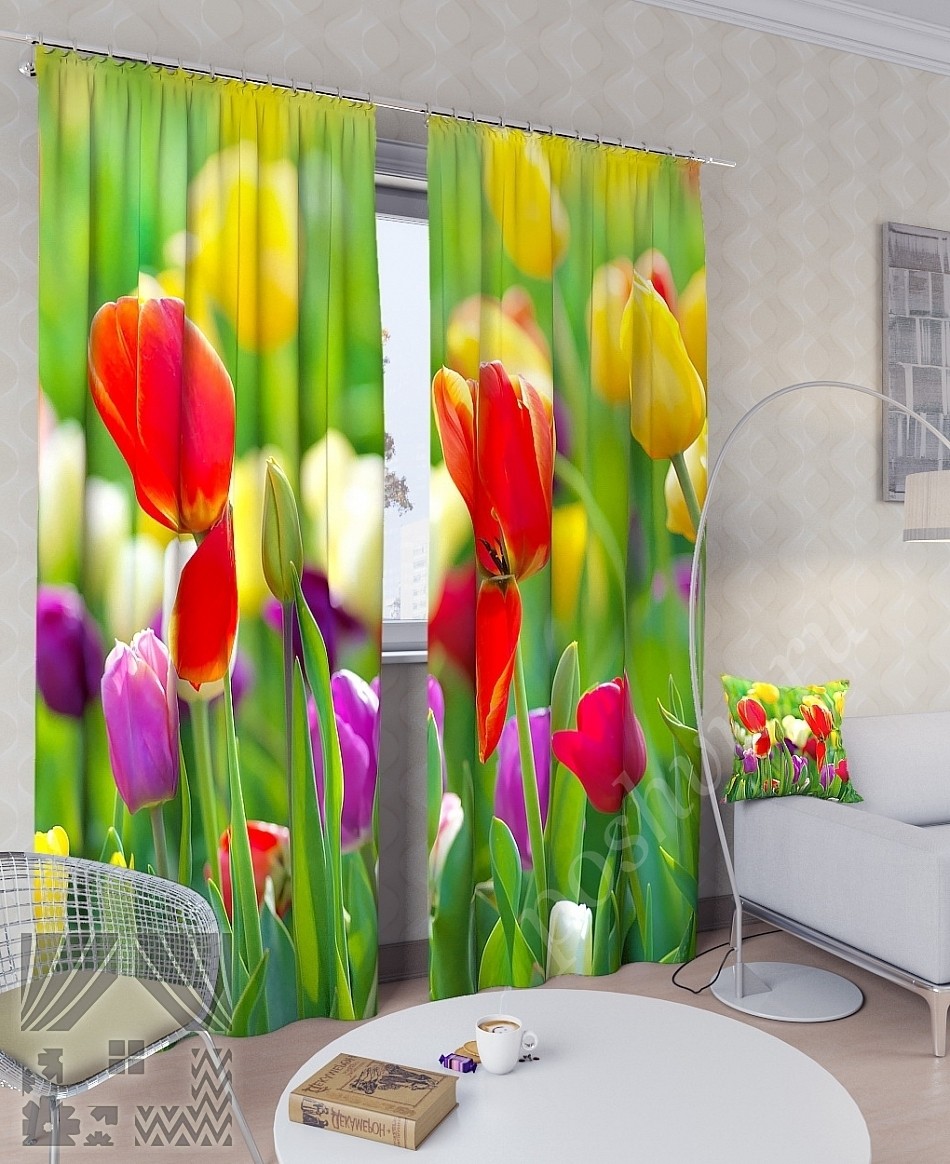 Красочный комплект готовых фото штор с изображением тюльпанов для гостиной