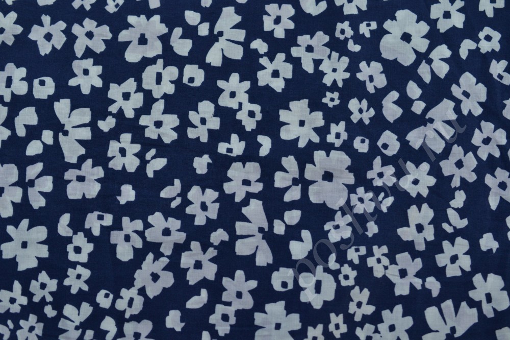 Ткань штапель Синего оттенка в белых цветах