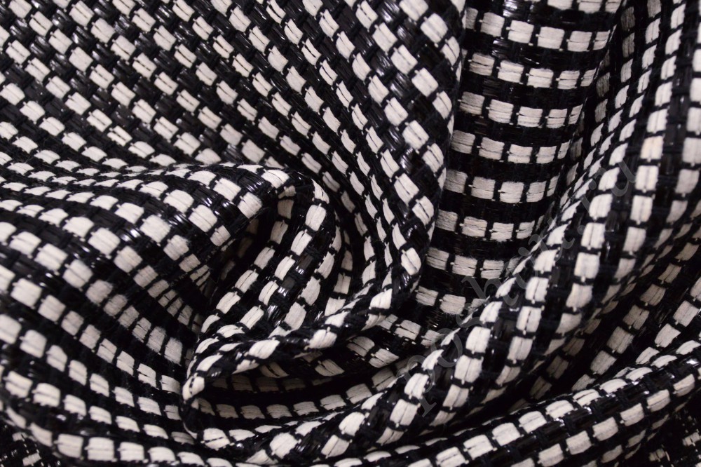 Оригинальная костюмная ткань в чёрно-белой гамме