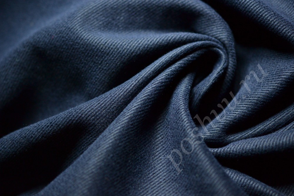 Стильная пальтовая ткань темно-синего оттенка с небольшим блеском