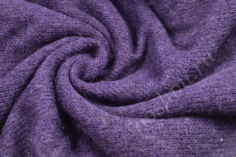 Трикотажная ткань насыщенного фиолетового цвета