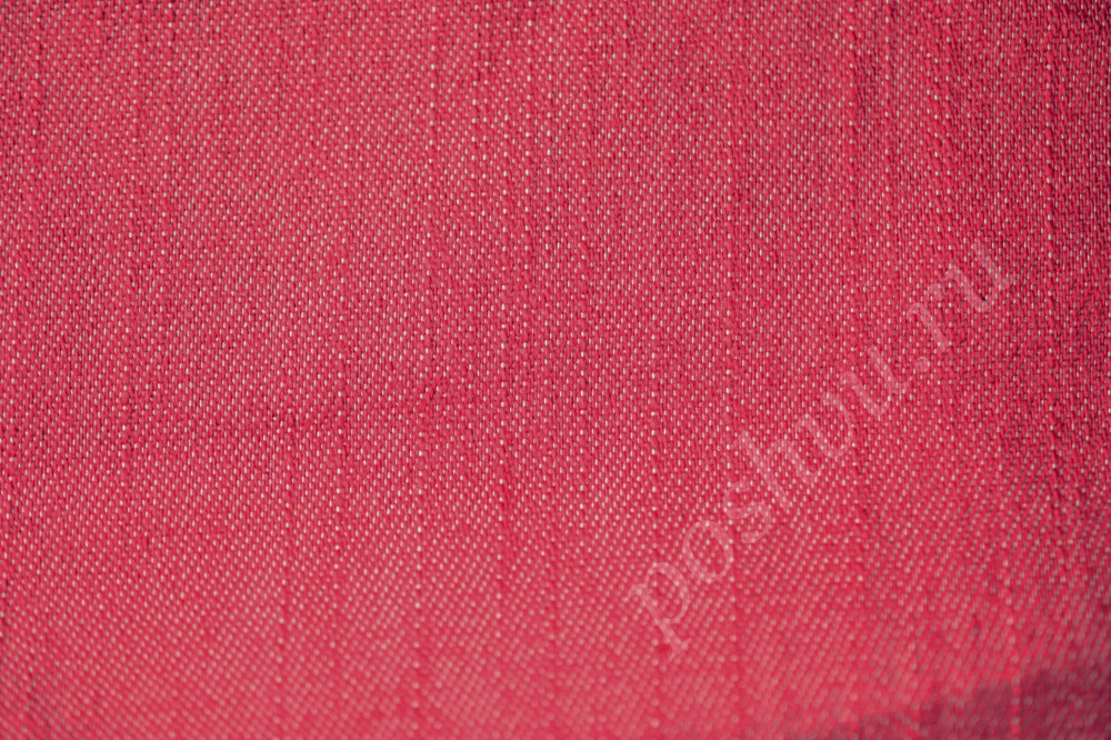 Джинсовая ткань с утолщенными нитями в оттенке красный