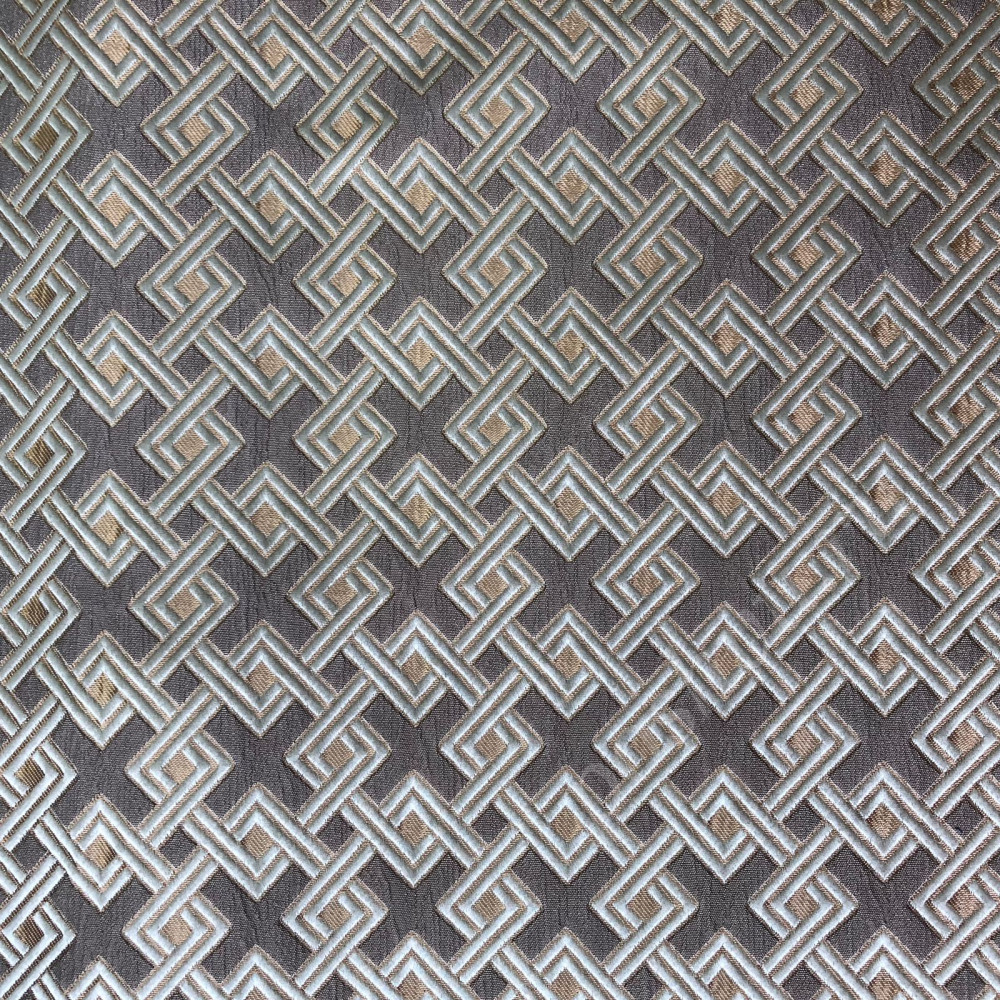 Жаккард IBIZA коричневого цвета с геометрическим орнаментом (500г/м2)