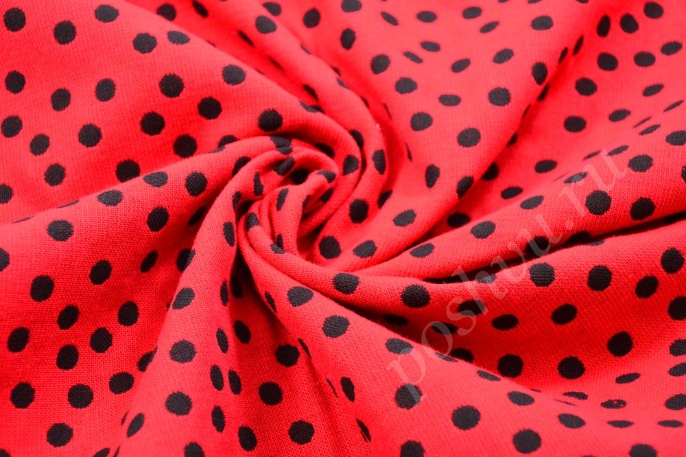 Красная костюмная ткань итальянского производства