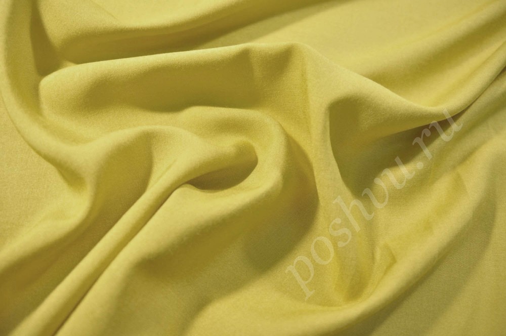 Вискоза блузочно-плательная бледно-желтого цвета
