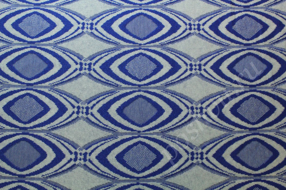 Ткань тонкий трикотаж  серого оттенка в синий узор с добавлением эластана и вискозы