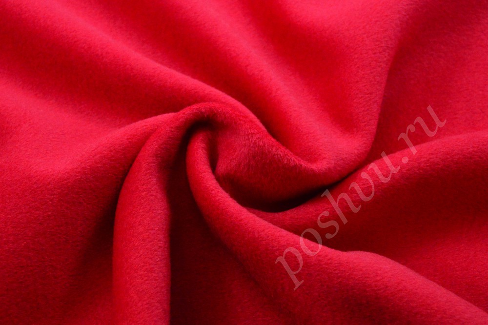 Пурпурная пальтовая ткань итальянского производства