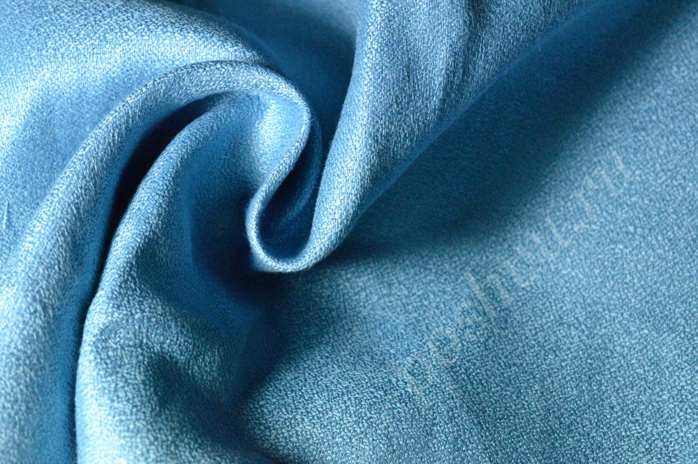 Льняная ткань голубого цвета