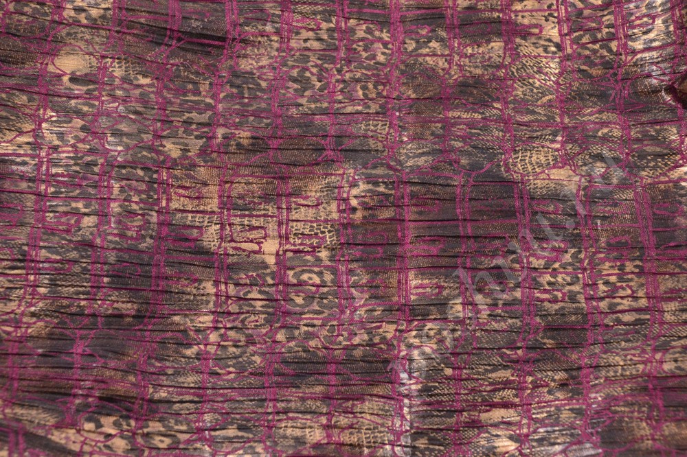 Ткань атлас набивной с коричнево-бордовым анималистическим узором