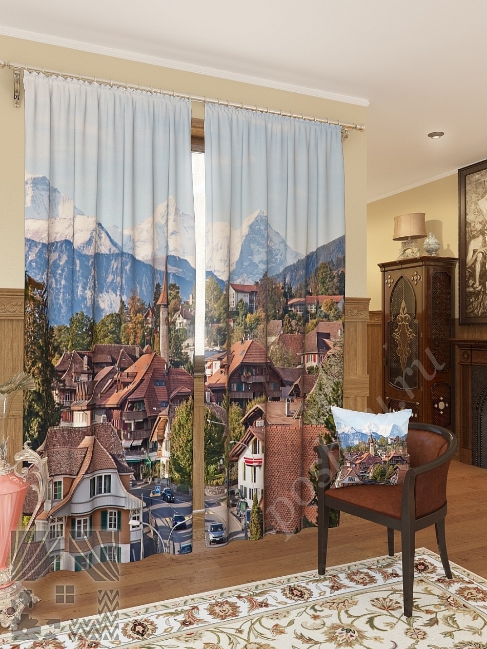 Комплект готовых фото штор с изображением европейского городка в горах для гостиной