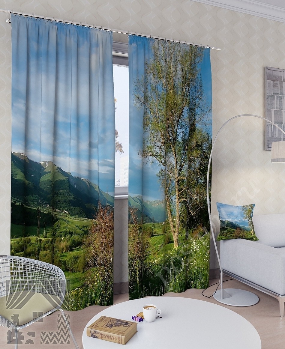 Комплект готовых фото штор с изображением горного пейзажа для гостиной