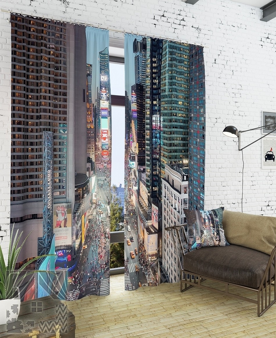 Комплект готовых фото штор с изображением оживленной вечерней улицы мегаполиса для гостиной или офиса