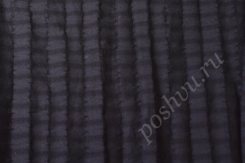 Плательная ткань чёрного цвета с клетчатым узором