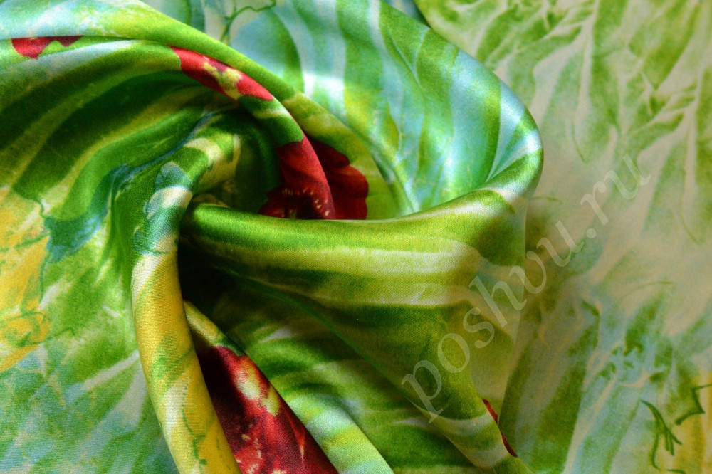 Ткань шелк зелено-желтого оттенка в красные цветы