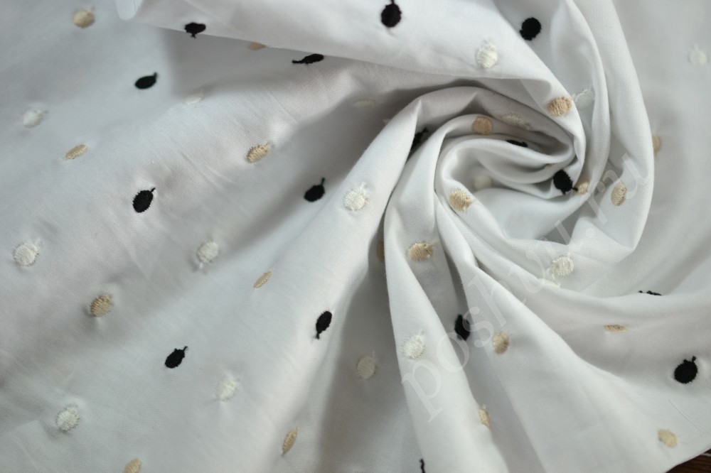 Блузочная ткань Max Mara белого оттенка в черный и белый горох