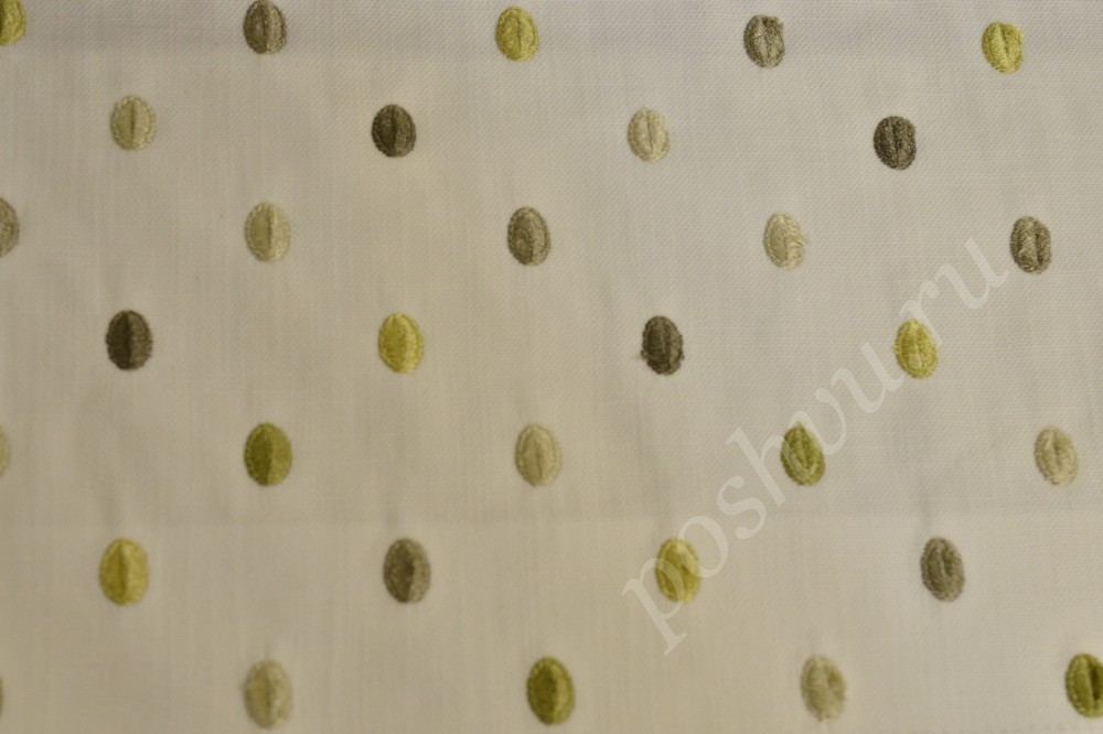 Ткань для штор вышивка белого оттенка в золотисто-зеленые пятна